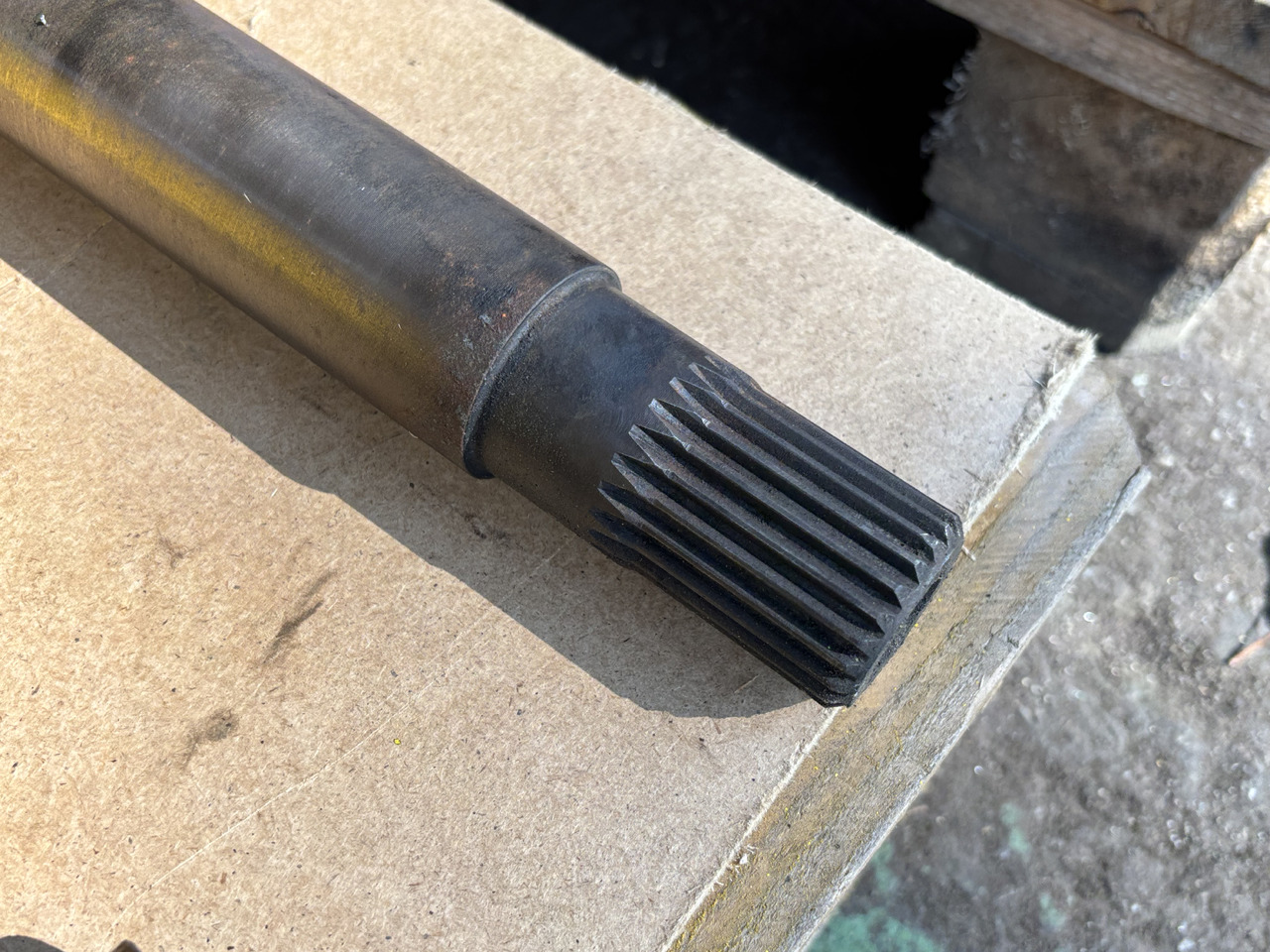 John Deere 8RX 8RT 8R 410 Wał Napędowy R552135 - Palier para Maquinaria agrícola: foto 3 John Deere 8RX 8RT 8R 410 Wał Napędowy R552135 - Palier para Maquinaria agrícola: foto 3