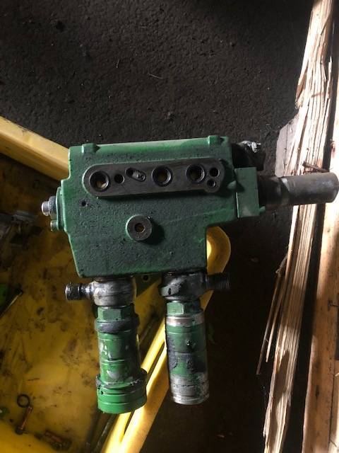 John Deere - Sekcja Rozdzielacza - Válvula hidráulica para Maquinaria agrícola: foto 3 John Deere - Sekcja Rozdzielacza - Válvula hidráulica para Maquinaria agrícola: foto 3