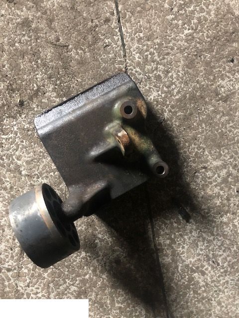 John Deere r135728 - Support Podstawa Klimatyzacji - Pieza de aire acondicionado para Maquinaria agrícola: foto 2 John Deere r135728 - Support Podstawa Klimatyzacji - Pieza de aire acondicionado para Maquinaria agrícola: foto 2