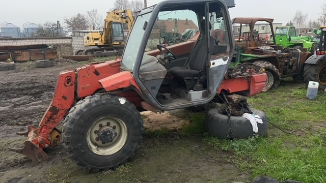 Manitou 626 , 628 , 632 , Części zwolnica Zwrotnica silnik skrzynia biegów - Mangueta para Maquinaria agrícola: foto 1 Manitou 626 , 628 , 632 , Części zwolnica Zwrotnica silnik skrzynia biegów - Mangueta para Maquinaria agrícola: foto 1