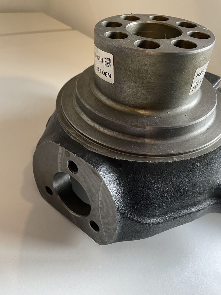 Massey Case Carraro 144 - zwrotnica lewa NOWA GWARANCJA 72715707 - Mangueta para Maquinaria agrícola: foto 2 Massey Case Carraro 144 - zwrotnica lewa NOWA GWARANCJA 72715707 - Mangueta para Maquinaria agrícola: foto 2