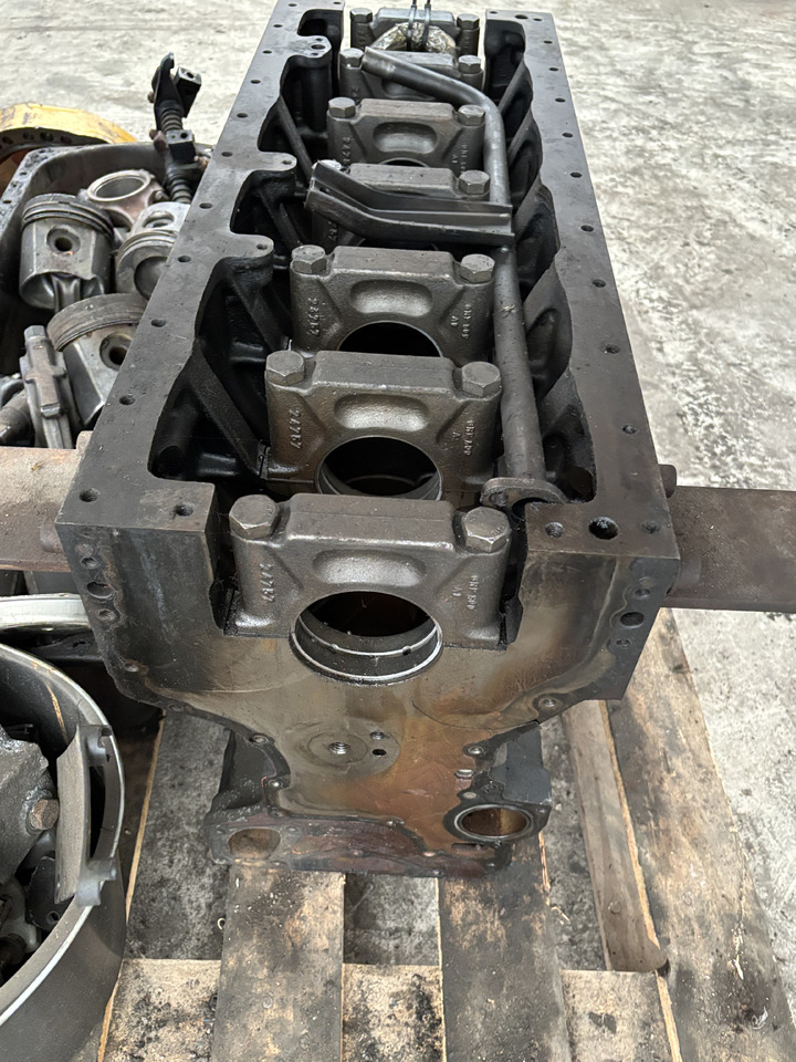 Massey Ferguson 7256 Silnik MT42595 CNT10283 Blok Tłok Wał CZĘŚCI - Motor y piezas para Maquinaria agrícola: foto 5 Massey Ferguson 7256 Silnik MT42595 CNT10283 Blok Tłok Wał CZĘŚCI - Motor y piezas para Maquinaria agrícola: foto 5