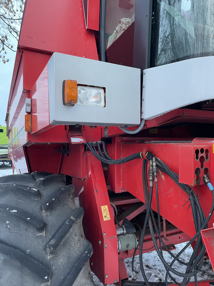 Mando final para Maquinaria agrícola Massey Fergusson MF 30 - kombajn - części kabina sieczkarnia koła most zwolnica: foto 11 Mando final para Maquinaria agrícola Massey Fergusson MF 30 - kombajn - części kabina sieczkarnia koła most zwolnica: foto 11