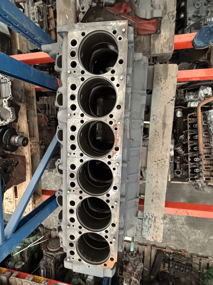 Mercedes Benz OM457LA Blok silnika A4570110501 - Bloque de cilindros para Maquinaria agrícola: foto 3 Mercedes Benz OM457LA Blok silnika A4570110501 - Bloque de cilindros para Maquinaria agrícola: foto 3