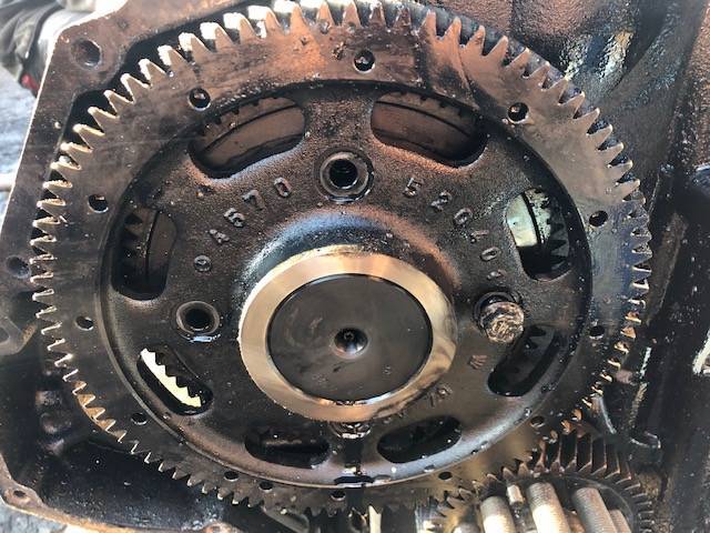 Mercedes Conecto (O 403) - OM457LA Wałek Rozrządu - 4570511101 - Árbol de levas para Maquinaria agrícola: foto 1 Mercedes Conecto (O 403) - OM457LA Wałek Rozrządu - 4570511101 - Árbol de levas para Maquinaria agrícola: foto 1