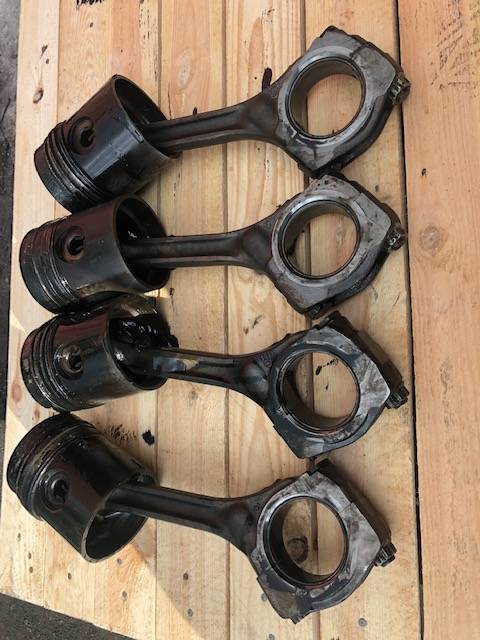 Mercedes OM352 - Korbowód - Biela para Maquinaria agrícola: foto 1 Mercedes OM352 - Korbowód - Biela para Maquinaria agrícola: foto 1