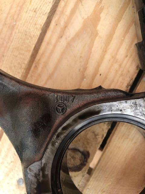 Mercedes OM352 - Korbowód - Biela para Maquinaria agrícola: foto 2 Mercedes OM352 - Korbowód - Biela para Maquinaria agrícola: foto 2