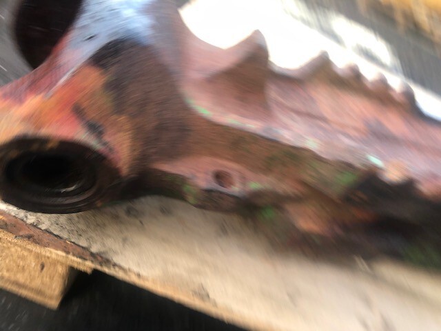 Eje y piezas para Maquinaria agrícola Obudowa Mostu Matbro Sanderson Manitou Carraro 26.21: foto 7