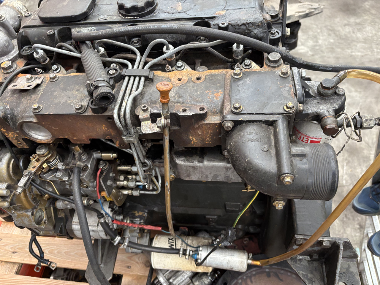 PERKINS 1104.40 JCB ZX RE38103 U321308N Silnik 2158/2000 CZĘŚCI - Motor para Maquinaria de construcción: foto 1 PERKINS 1104.40 JCB ZX RE38103 U321308N Silnik 2158/2000 CZĘŚCI - Motor para Maquinaria de construcción: foto 1