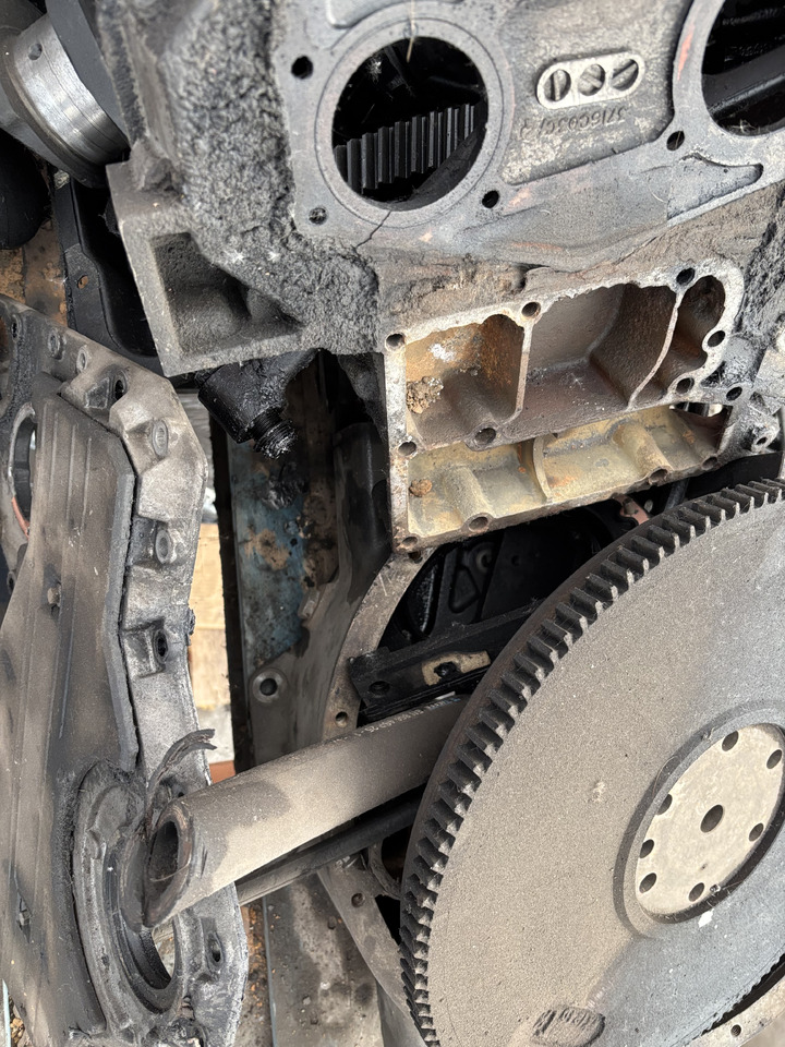 Perkins 1004.4 1004.4T 1006.6 1104C-44 1104D-E44T 3122A05A Koło Zamachowe Pokrywa Obudowa CZĘŚCI - Volante de inercia para Maquinaria agrícola: foto 4 Perkins 1004.4 1004.4T 1006.6 1104C-44 1104D-E44T 3122A05A Koło Zamachowe Pokrywa Obudowa CZĘŚCI - Volante de inercia para Maquinaria agrícola: foto 4