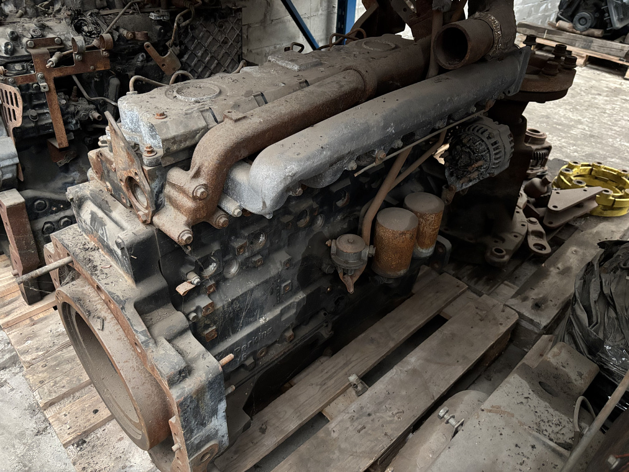 Perkins 2362/2200 Silnik Koło Pasowe Blok Pokrywa Wał Kolektor CZĘŚCI - Motor y piezas para Maquinaria de construcción: foto 1 Perkins 2362/2200 Silnik Koło Pasowe Blok Pokrywa Wał Kolektor CZĘŚCI - Motor y piezas para Maquinaria de construcción: foto 1