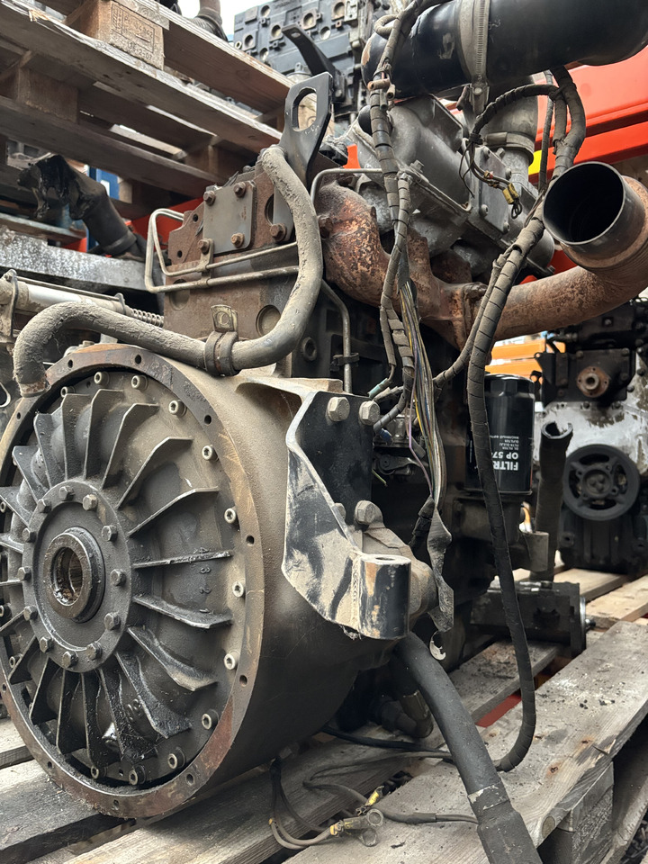 Perkins AP - 1004.40 AR, AS - 1004.42 Silnik Kolektor Miska Olejowa Klawiatura CZĘŚCI - Motor y piezas para Maquinaria de construcción: foto 5 Perkins AP - 1004.40 AR, AS - 1004.42 Silnik Kolektor Miska Olejowa Klawiatura CZĘŚCI - Motor y piezas para Maquinaria de construcción: foto 5