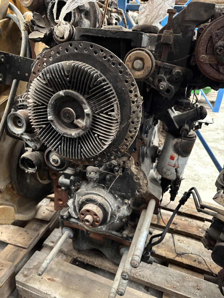 Perkins RE38152 Silnik RE 1104C-44 CZĘŚCI - Motor para Maquinaria de construcción: foto 2 Perkins RE38152 Silnik RE 1104C-44 CZĘŚCI - Motor para Maquinaria de construcción: foto 2