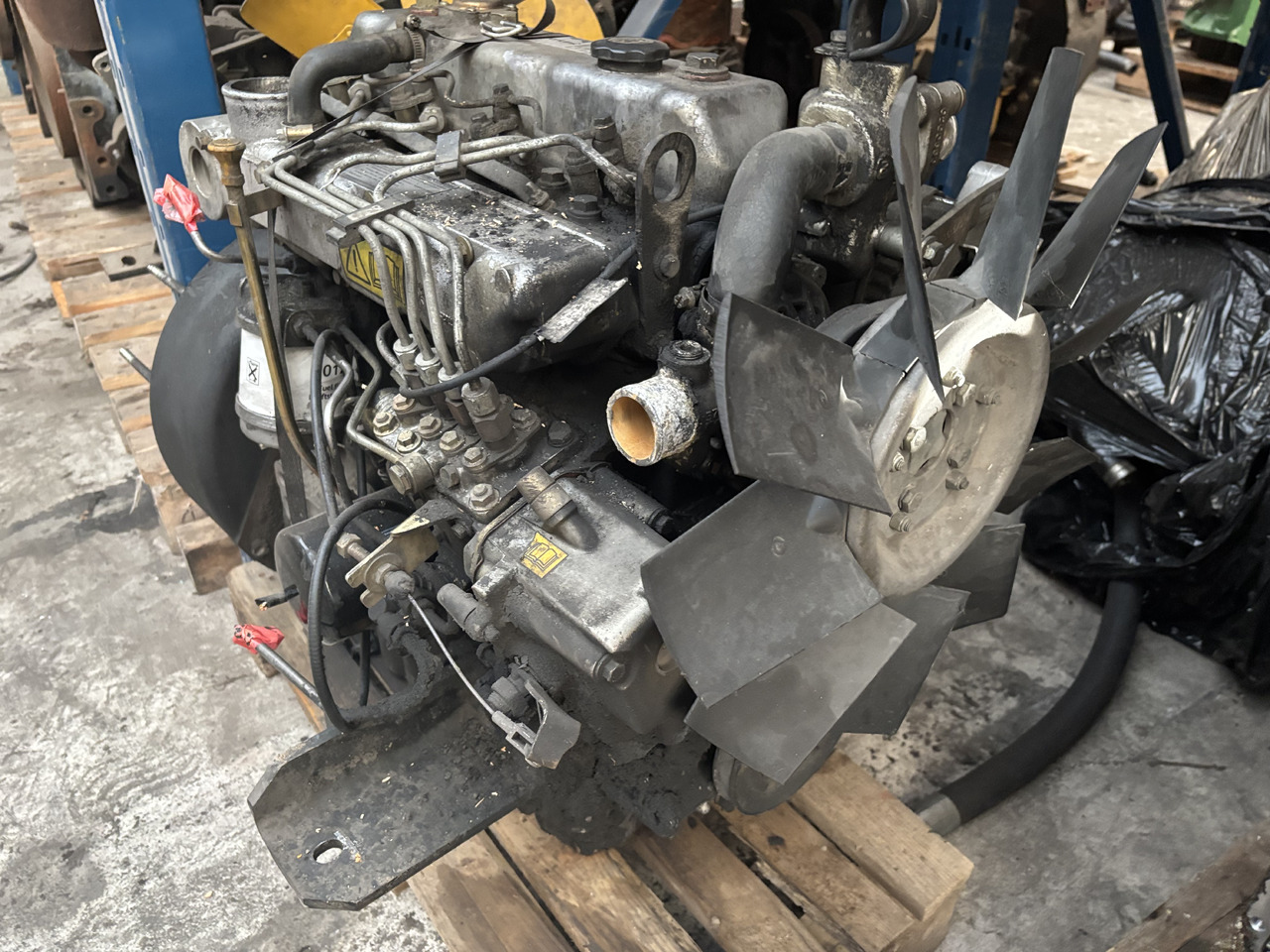 Perkins UA80955 1927/2200 Silnik CZĘŚĆI - Motor y piezas para Maquinaria agrícola: foto 2 Perkins UA80955 1927/2200 Silnik CZĘŚĆI - Motor y piezas para Maquinaria agrícola: foto 2