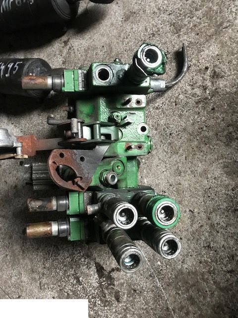 Rozdzielacz John Deere - CZĘŚCI - Válvula hidráulica para Maquinaria agrícola: foto 5 Rozdzielacz John Deere - CZĘŚCI - Válvula hidráulica para Maquinaria agrícola: foto 5