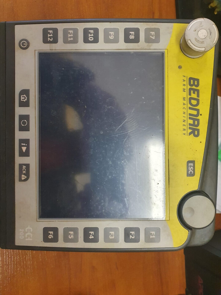 Terminal ISOBUS CCI 200 - Cabina e interior para Maquinaria agrícola: foto 1 Terminal ISOBUS CCI 200 - Cabina e interior para Maquinaria agrícola: foto 1