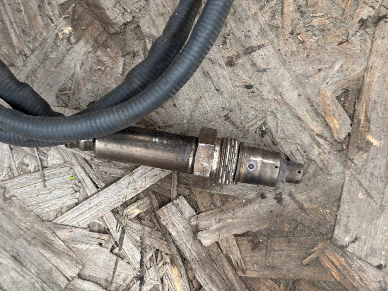 Uninox SNS12V Czujnik Tlenku Azotu NOX CONTINENTAL 5WK9 6713A 5802482142 - Sensor para Camión: foto 3 Uninox SNS12V Czujnik Tlenku Azotu NOX CONTINENTAL 5WK9 6713A 5802482142 - Sensor para Camión: foto 3