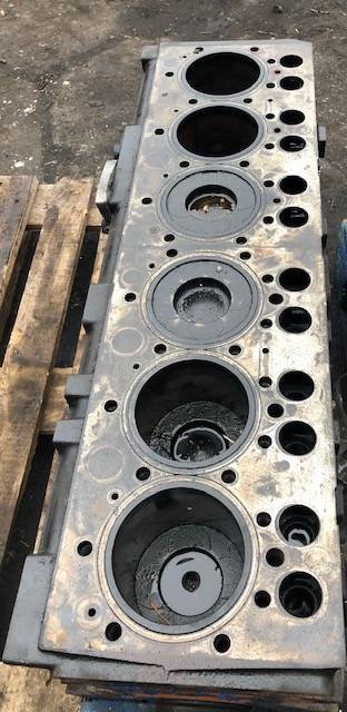 Valmet Sisu 66 cta - Wał Korbowy - Cigüeñal para Maquinaria agrícola: foto 2 Valmet Sisu 66 cta - Wał Korbowy - Cigüeñal para Maquinaria agrícola: foto 2