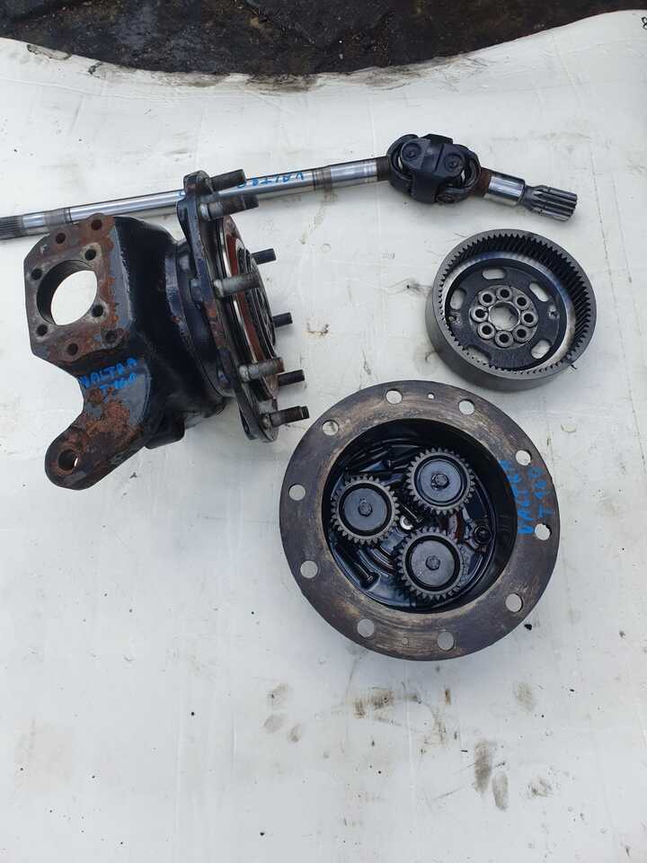 Mangueta para Maquinaria agrícola Valtra T130  - Zwolnica - Zwrotnica - Półoś - Skrzynia - Silnik - Siłowniki - Tylny WOM: foto 14