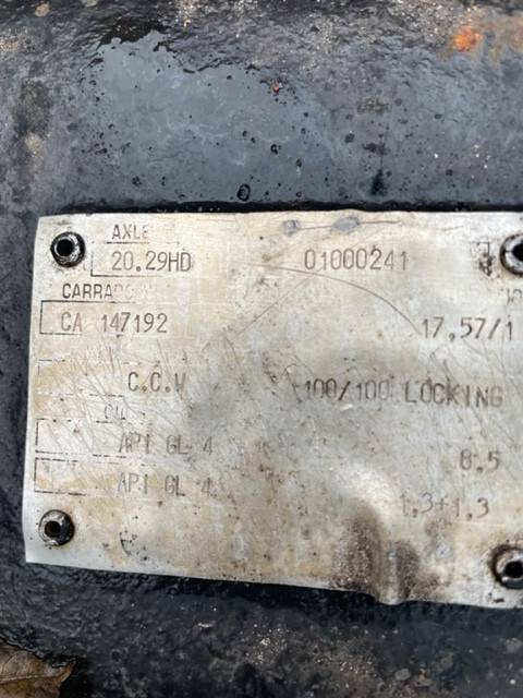 Valtra t160 most napędowy przedni carraro 20.29 HD części - Eje delantero para Maquinaria agrícola: foto 2 Valtra t160 most napędowy przedni carraro 20.29 HD części - Eje delantero para Maquinaria agrícola: foto 2