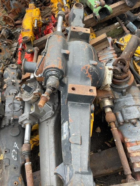 ZF AS-2075 - Deutz Fahr Agrotron - Obudowa Mostu | Atak | Mechanizm Róźnicowy - Diferencial para Maquinaria agrícola: foto 2 ZF AS-2075 - Deutz Fahr Agrotron - Obudowa Mostu | Atak | Mechanizm Róźnicowy - Diferencial para Maquinaria agrícola: foto 2