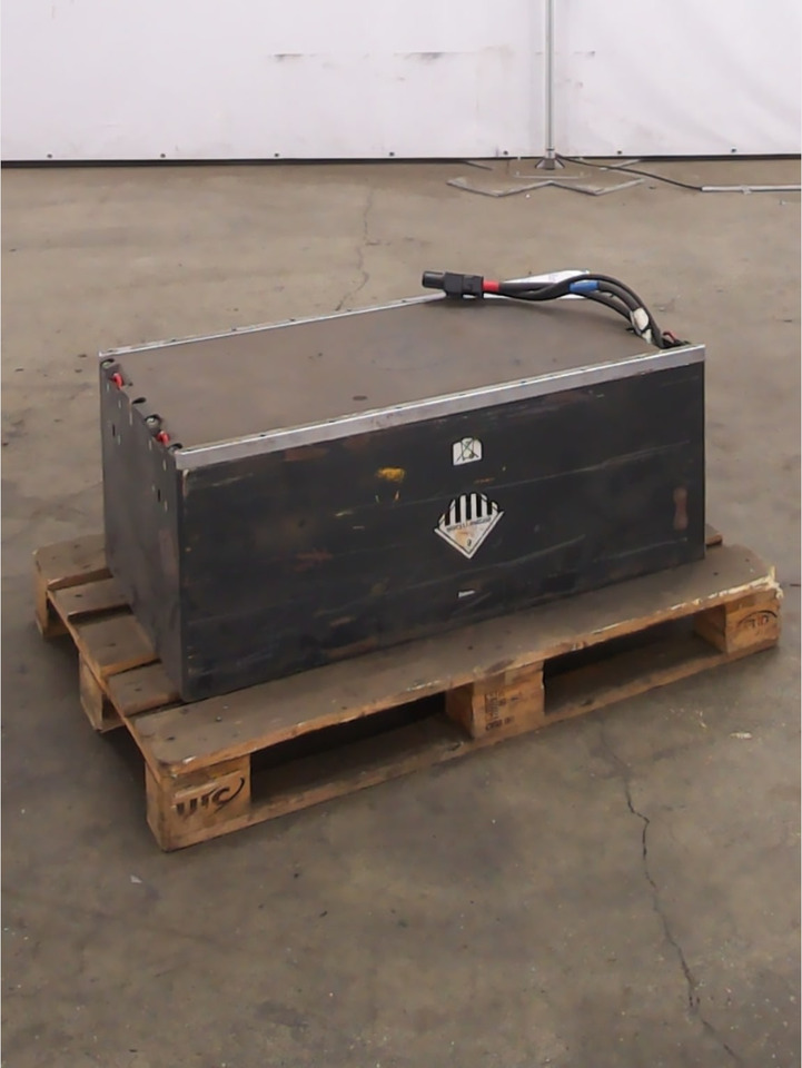 Battery 48V 268Ah/LiIon - Implemento para Equipo de manutención: foto 1 Battery 48V 268Ah/LiIon - Implemento para Equipo de manutención: foto 1