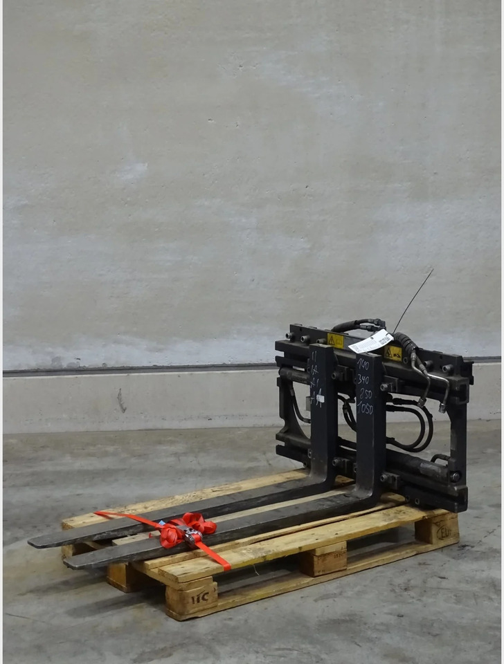 Kaup 2T466B - Implemento para Equipo de manutención: foto 1 Kaup 2T466B - Implemento para Equipo de manutención: foto 1
