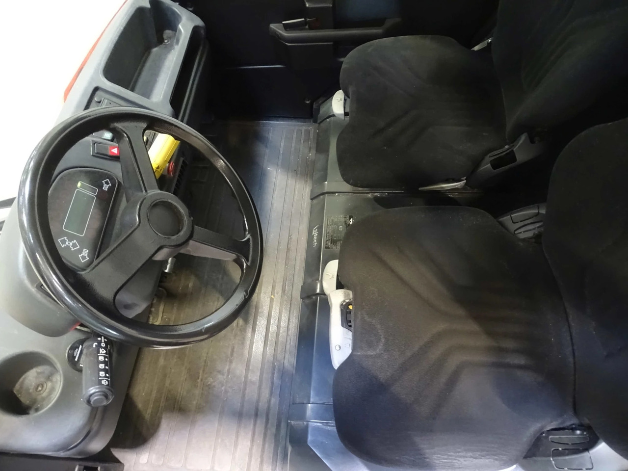 Linde P250 - Remolcadora: foto 3 Linde P250 - Remolcadora: foto 3