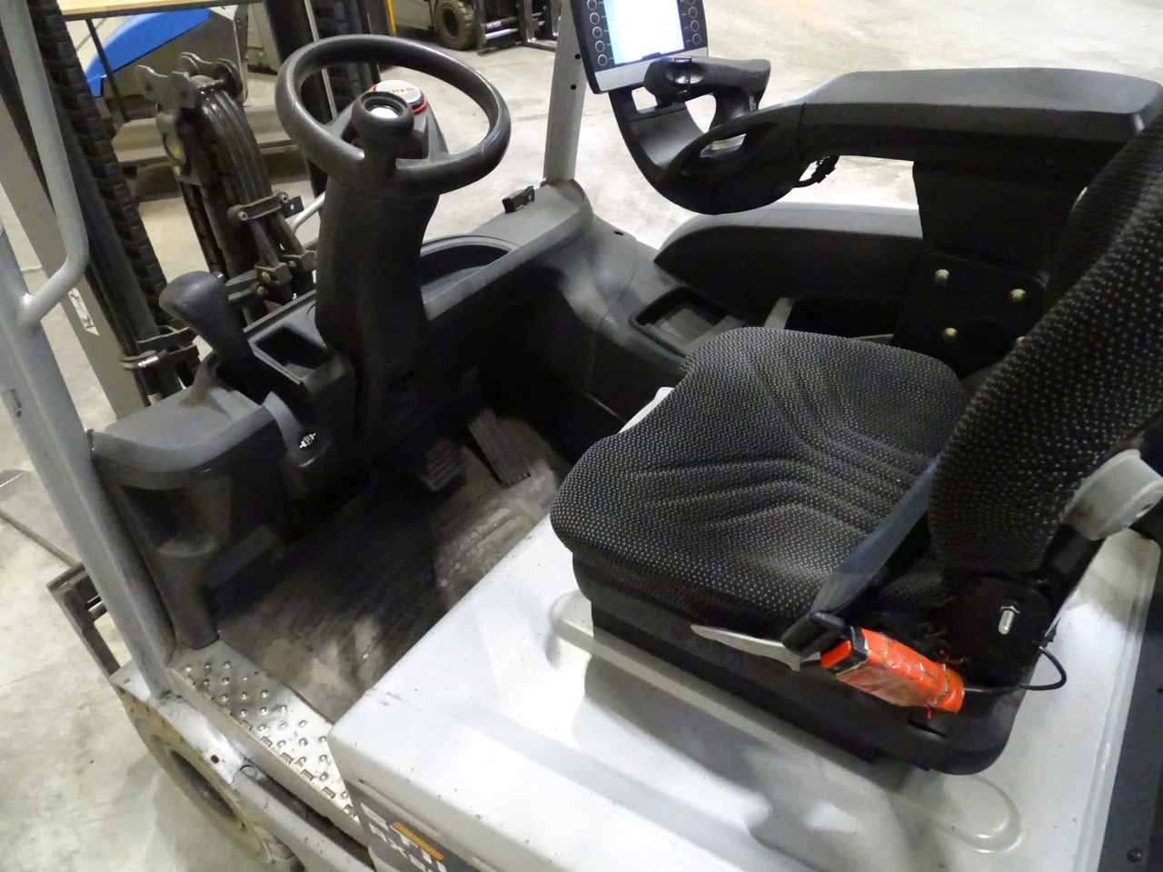 STILL RX20-16C - Carretilla elevadora eléctrica: foto 3 STILL RX20-16C - Carretilla elevadora eléctrica: foto 3