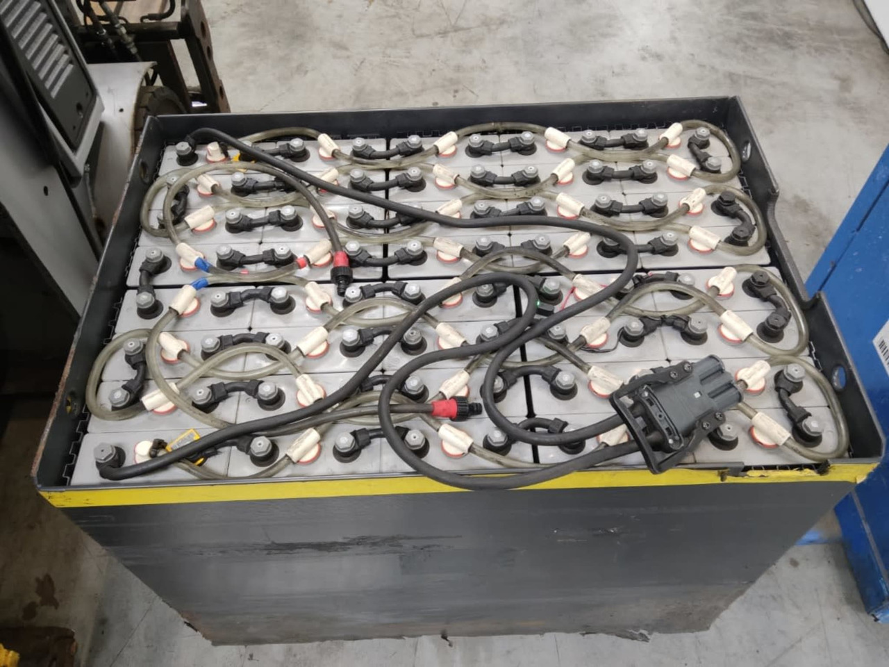 STILL RX60-25 - Carretilla elevadora eléctrica: foto 5 STILL RX60-25 - Carretilla elevadora eléctrica: foto 5