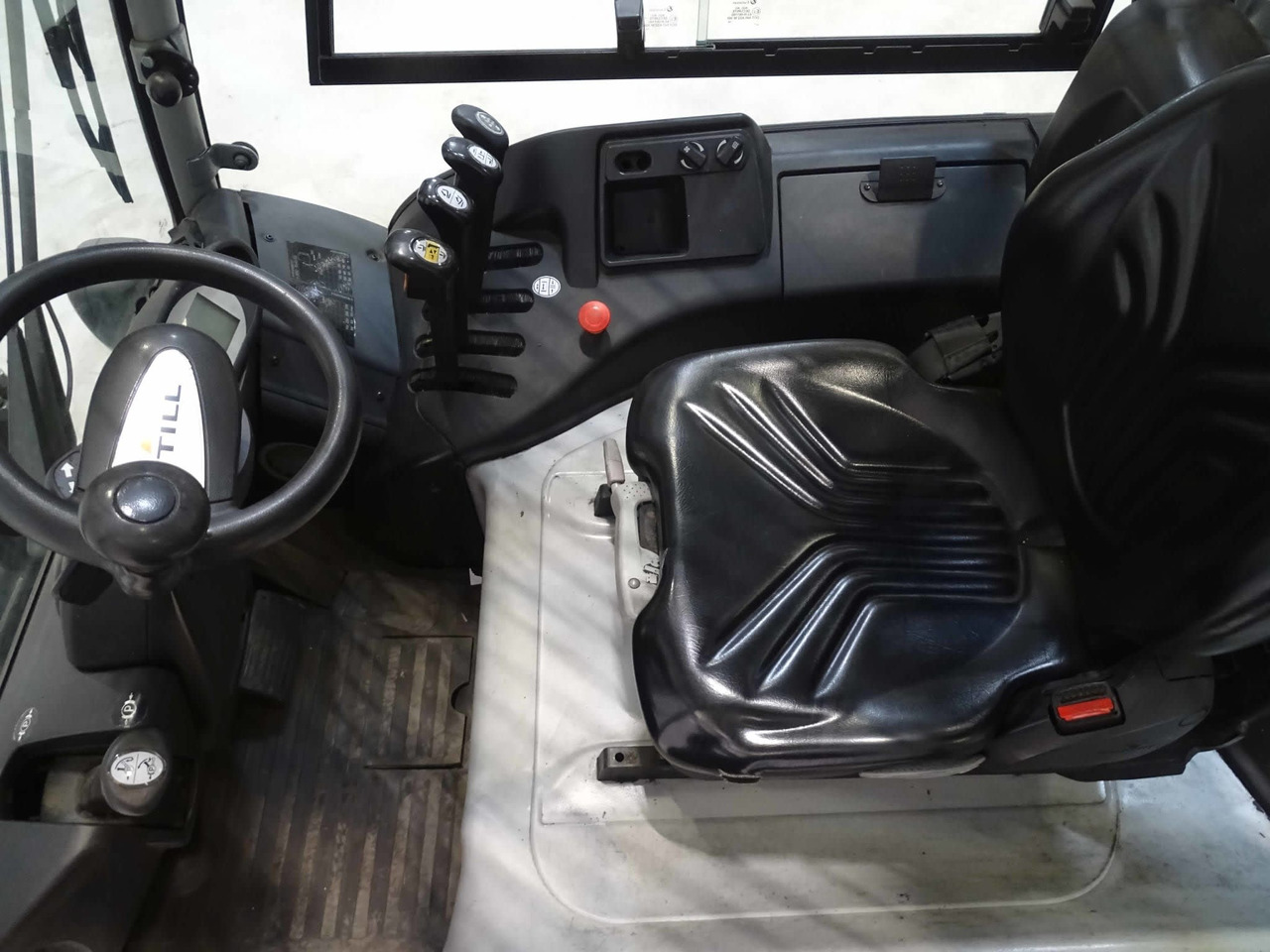 STILL RX60-25 - Carretilla elevadora eléctrica: foto 4 STILL RX60-25 - Carretilla elevadora eléctrica: foto 4