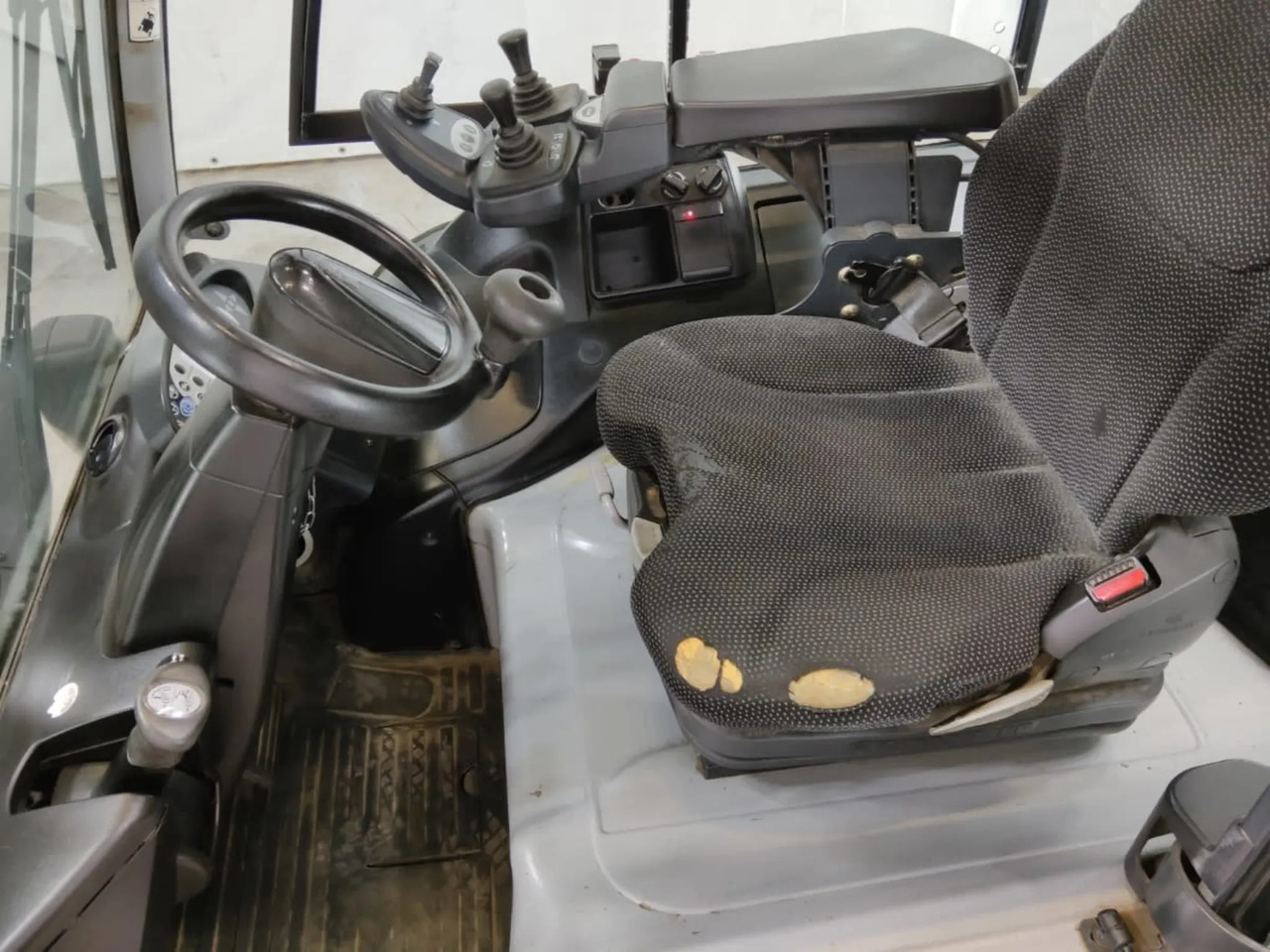 STILL RX60-35 - Carretilla elevadora eléctrica: foto 3 STILL RX60-35 - Carretilla elevadora eléctrica: foto 3