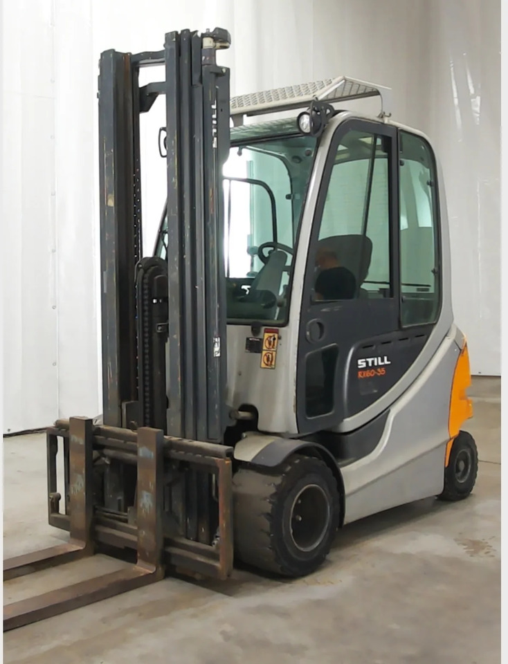 STILL RX60-35L - Carretilla elevadora eléctrica: foto 1 STILL RX60-35L - Carretilla elevadora eléctrica: foto 1