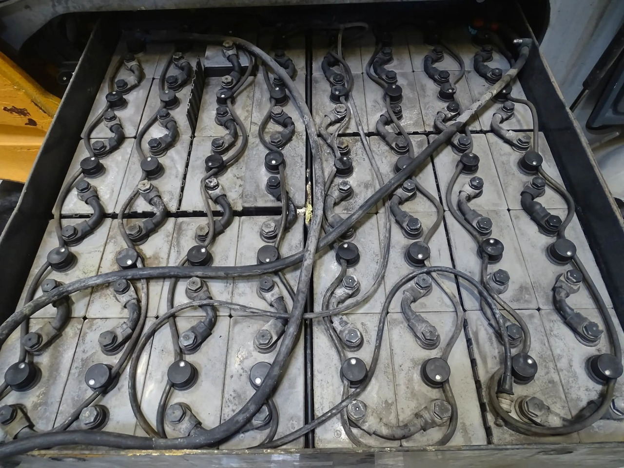 STILL RX60-45 - Carretilla elevadora eléctrica: foto 5 STILL RX60-45 - Carretilla elevadora eléctrica: foto 5