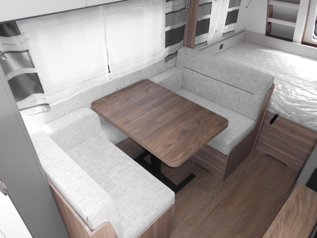 Arrendamiento de Hobby Excellent Edition 490 KMF 2025 GARAGE AUTARK 180 Hobby Excellent Edition 490 KMF 2025 GARAGE AUTARK 180: foto 6 Arrendamiento de Hobby Excellent Edition 490 KMF 2025 GARAGE AUTARK 180 Hobby Excellent Edition 490 KMF 2025 GARAGE AUTARK 180: foto 6