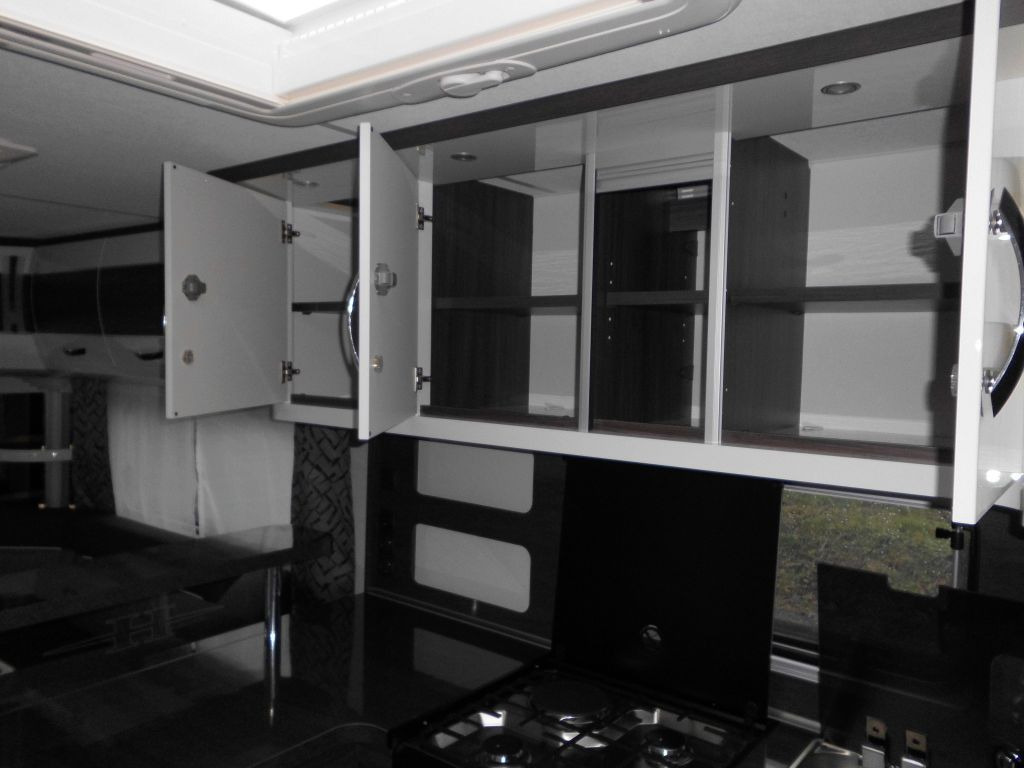 Caravana nuevo Hobby Prestige 620 CL 2024 BACKOFEN KLIMA 2200KG: foto 21