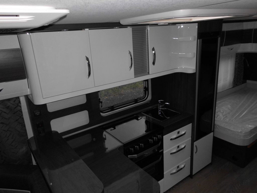 Caravana nuevo Hobby Prestige 620 CL 2024 BACKOFEN KLIMA 2200KG: foto 16