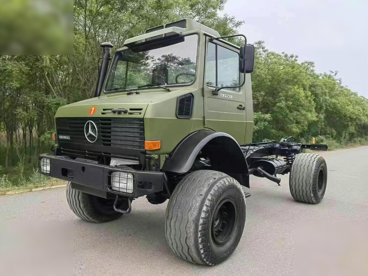 1995 MERCEDES-BENZ UNIMOG 2150 - Camión chasis: foto 1 1995 MERCEDES-BENZ UNIMOG 2150 - Camión chasis: foto 1