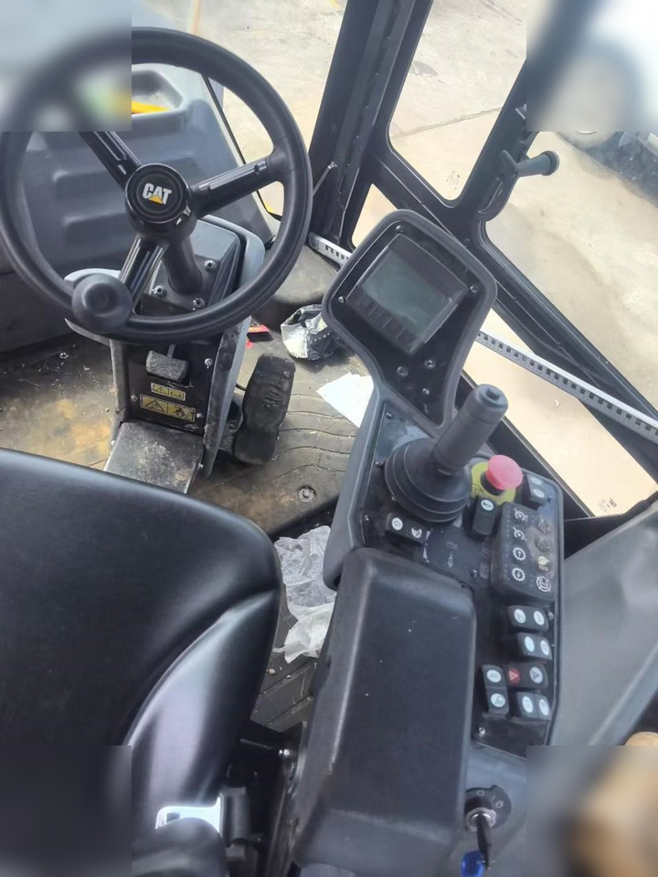2019 CATERPILLAR CW34 - Rodillo de neumáticos: foto 3 2019 CATERPILLAR CW34 - Rodillo de neumáticos: foto 3