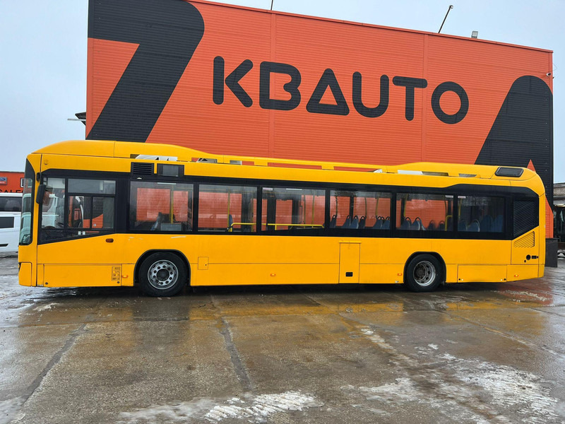 Volvo BRLH 7700 HYBRID 4x2 FOR PARTS ONLY! / EURO EEV / AC / AUXILIARY HEATING - Autobús: foto 4 Volvo BRLH 7700 HYBRID 4x2 FOR PARTS ONLY! / EURO EEV / AC / AUXILIARY HEATING - Autobús: foto 4