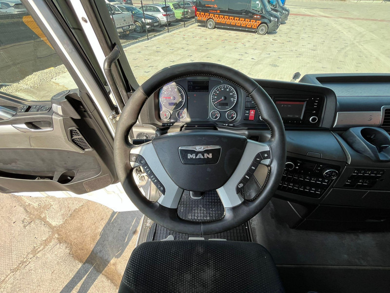 Cabeza tractora MAN TGX 28.480 6x2 XXL CAB / INTARDER / DOUBLE BOGIE: foto 16