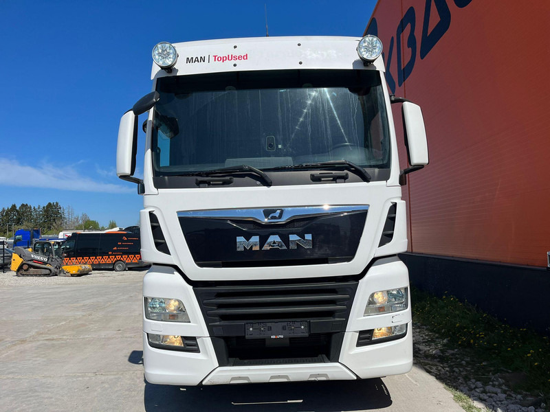 MAN TGX 28.510 6x2 XXL CAB / INTARDER / DOUBLE BOGIE - Cabeza tractora: foto 3 MAN TGX 28.510 6x2 XXL CAB / INTARDER / DOUBLE BOGIE - Cabeza tractora: foto 3