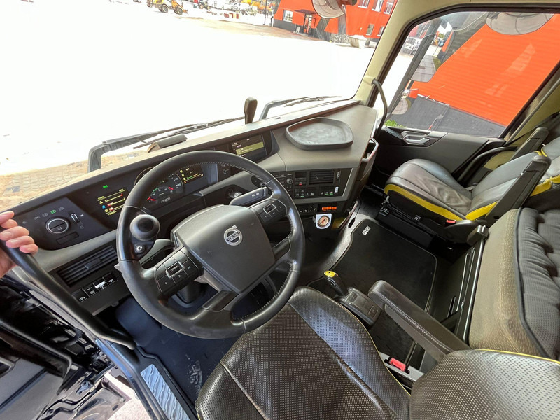Cabeza tractora Volvo FH 16 750 6x4 GCW 90 ton / RETARDER: foto 15