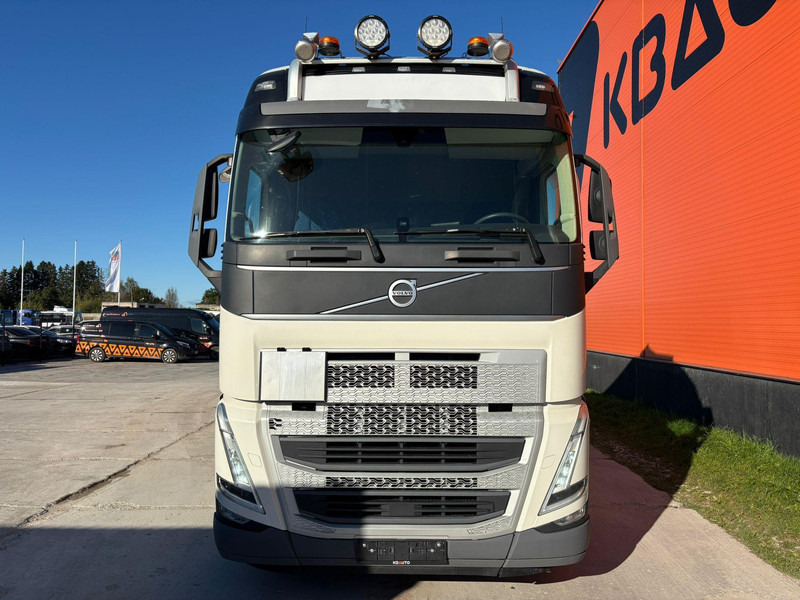 Volvo FH 500 6x2 GLOBE XL / RETARDER / HYDRAULICS / DOUBLE BOGIE - Cabeza tractora: foto 3 Volvo FH 500 6x2 GLOBE XL / RETARDER / HYDRAULICS / DOUBLE BOGIE - Cabeza tractora: foto 3
