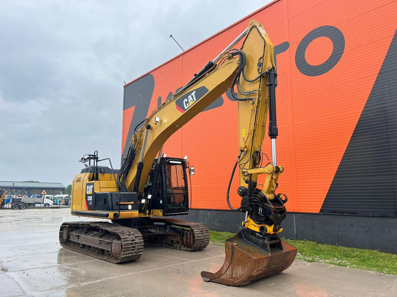 Caterpillar 320 E 3D / ROTOTILT / CENTRAL LUBRICATION / 3D / AC - Excavadora de cadenas: foto 2 Caterpillar 320 E 3D / ROTOTILT / CENTRAL LUBRICATION / 3D / AC - Excavadora de cadenas: foto 2