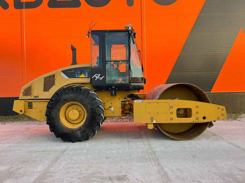 Caterpillar CS 56 PRICE WITHOUT Trimble 3D ! / AC - Rodillo: foto 5 Caterpillar CS 56 PRICE WITHOUT Trimble 3D ! / AC - Rodillo: foto 5