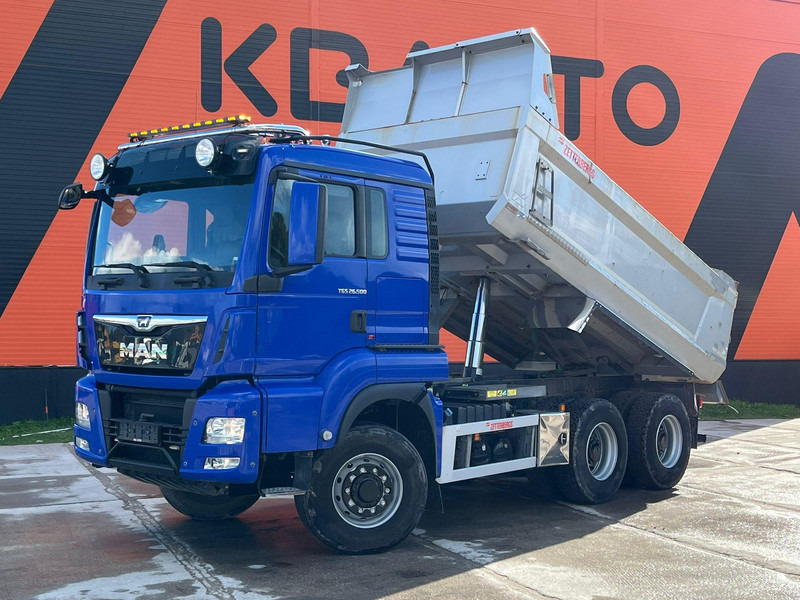 MAN TGS 26.500 6x6 HYDRODRIVE / BOX L=4545 mm - Camión volquete: foto 2 MAN TGS 26.500 6x6 HYDRODRIVE / BOX L=4545 mm - Camión volquete: foto 2