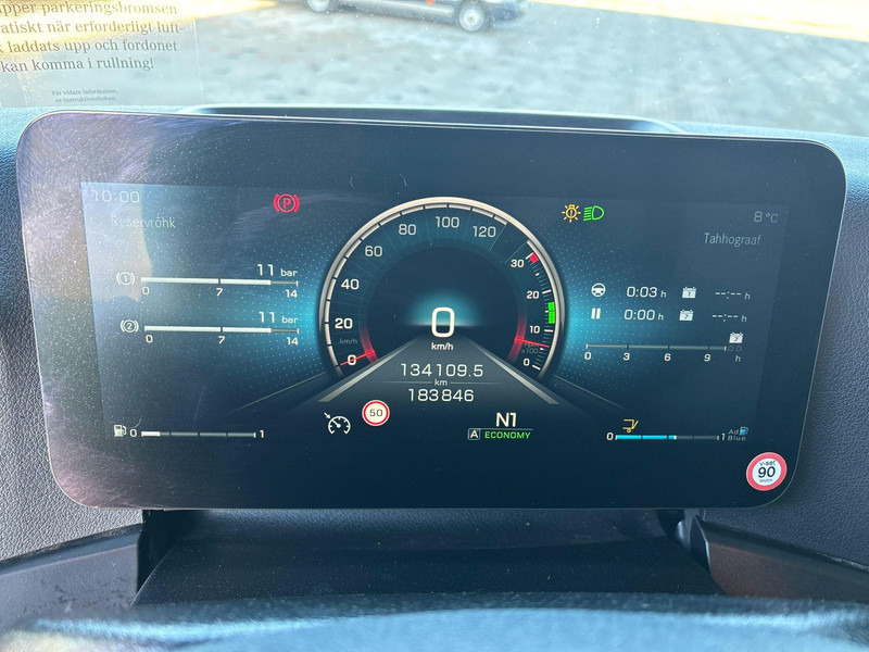 Arrendamiento de Mercedes-Benz Actros 1830 4x2 BOX L=7803 mm Mercedes-Benz Actros 1830 4x2 BOX L=7803 mm: foto 18