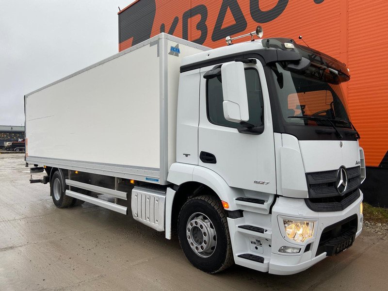 Mercedes-Benz Antos 1827 4x2 BOX L=7538 mm - Camión caja cerrada: foto 4 Mercedes-Benz Antos 1827 4x2 BOX L=7538 mm - Camión caja cerrada: foto 4