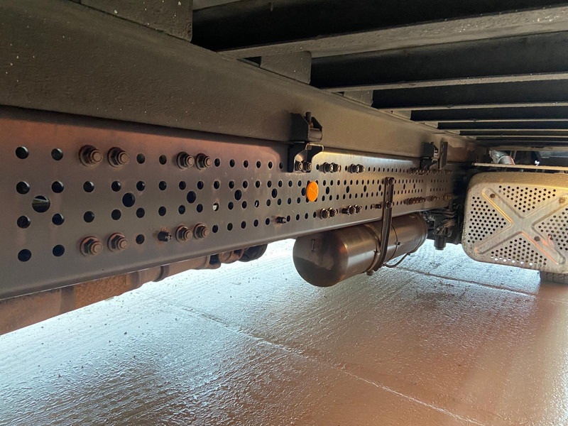 Camión caja cerrada Mercedes-Benz Antos 1827 4x2 BOX L=7538 mm: foto 15 Camión caja cerrada Mercedes-Benz Antos 1827 4x2 BOX L=7538 mm: foto 15